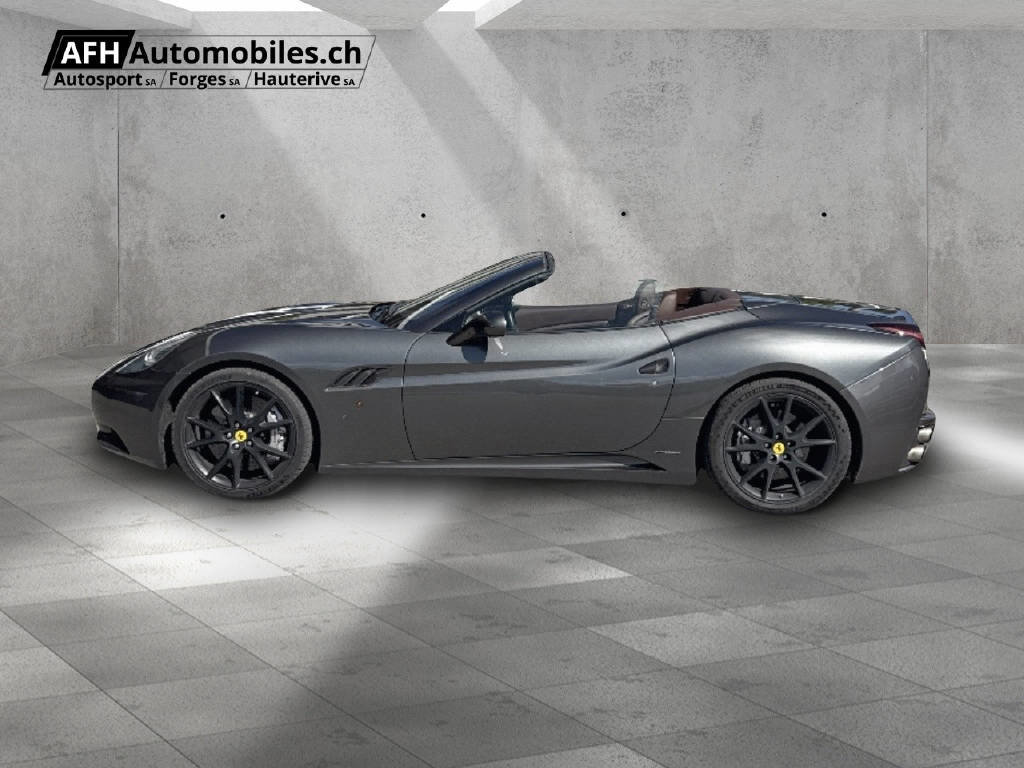FERRARI California 4.3, Benzin, Occasion / Gebraucht, Automatik - 2