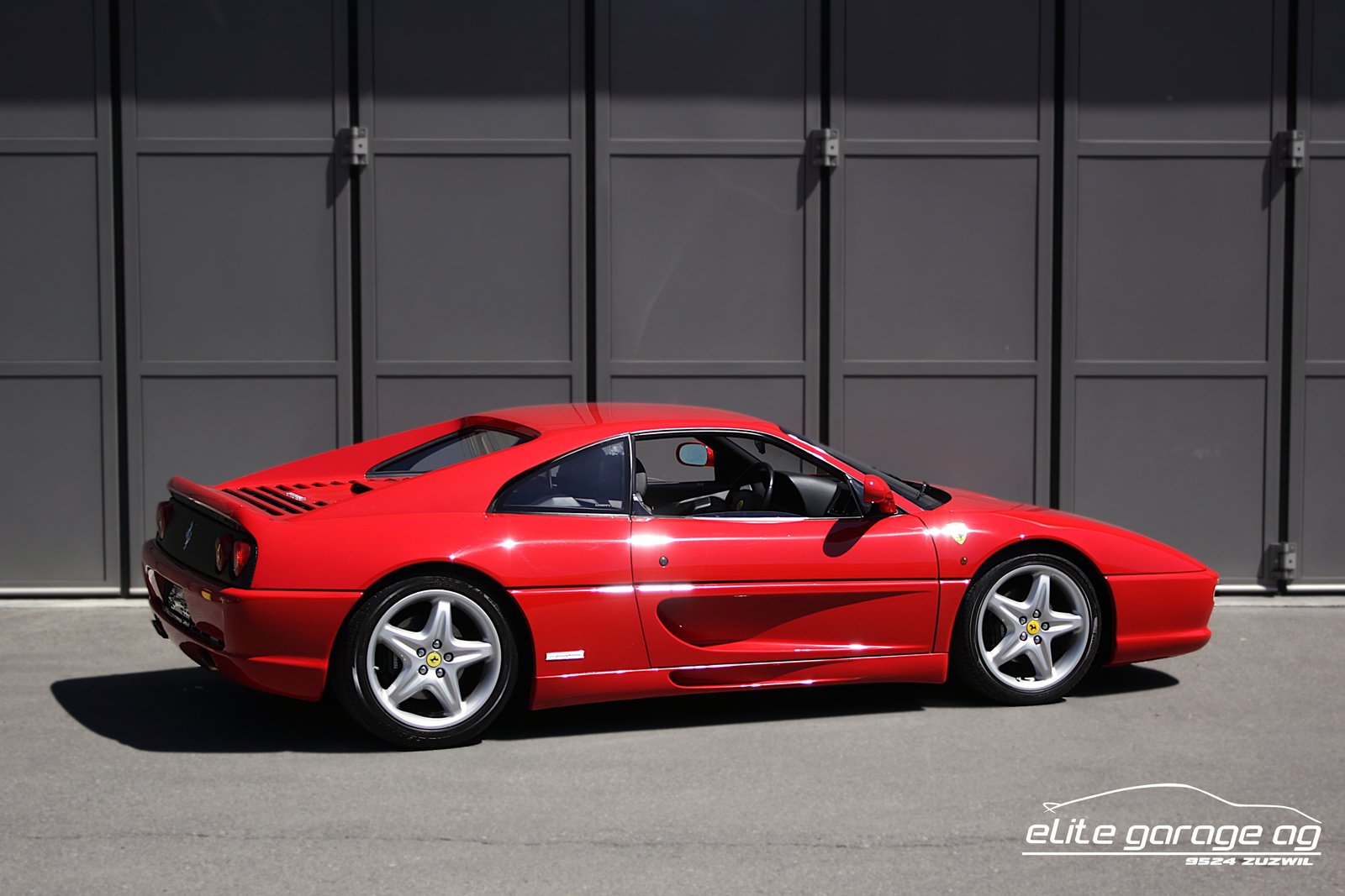 FERRARI F355 Berlinetta HANDSCHALTER MIT CHALLENGE GRILL, Benzina, Auto d'epoca, Manuale - 5