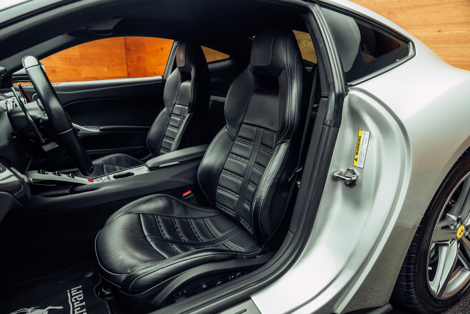 FERRARI F12 Berlinetta, Petrol, Second hand / Used, Automatic - 7
