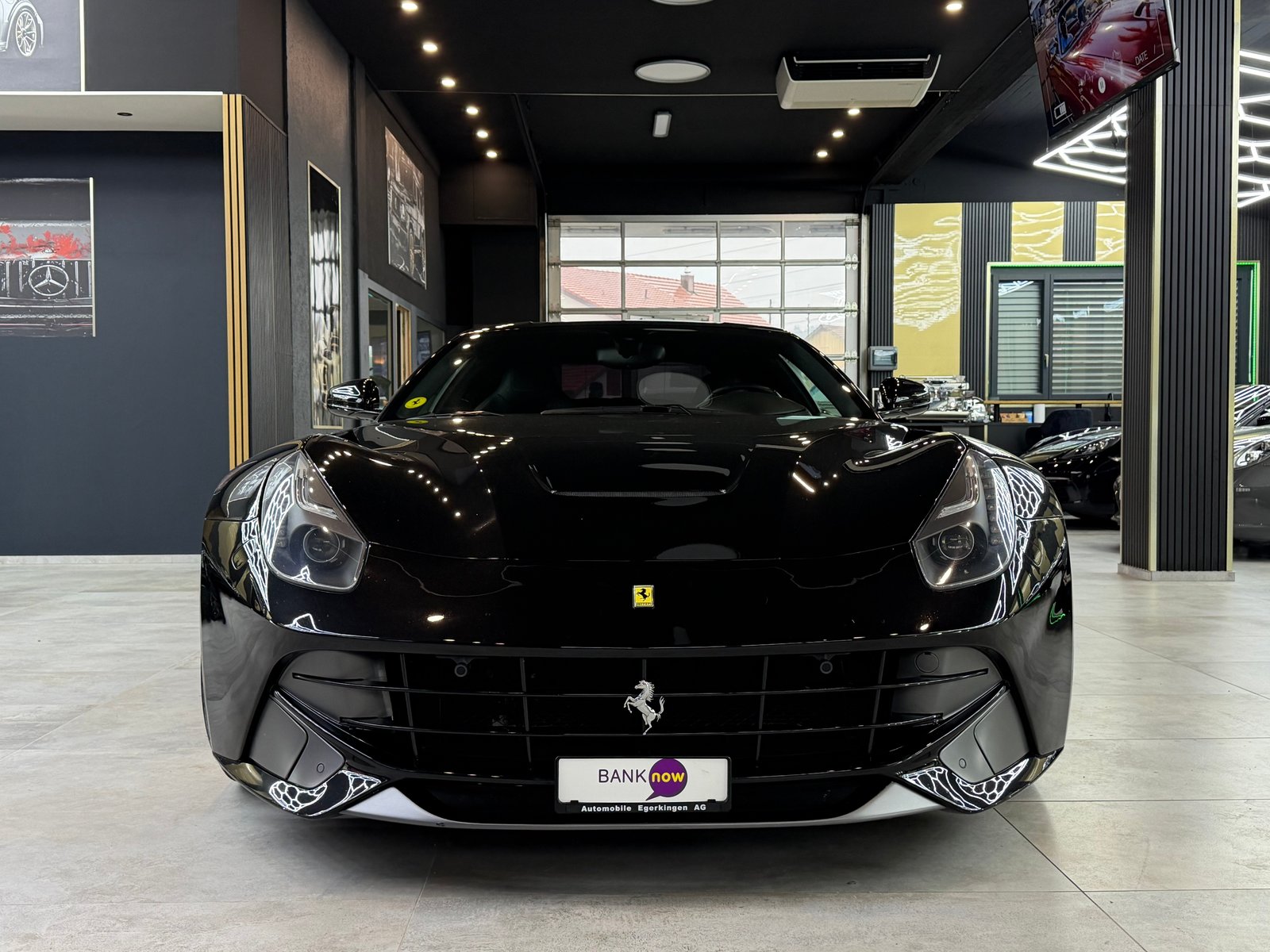 FERRARI F12 Berlinetta, Petrol, Second hand / Used, Automatic - 2