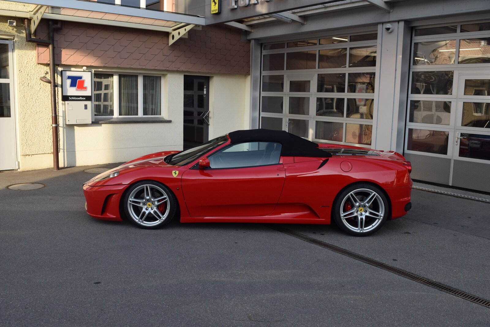 FERRARI F430 Spider, Benzin, Occasion / Gebraucht, Automatik - 7