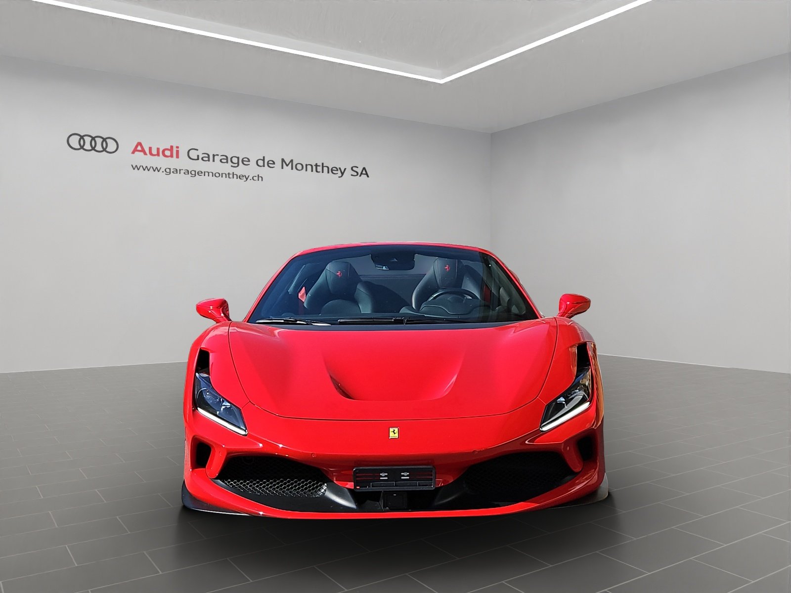 FERRARI F8 Spider, Petrol, Second hand / Used, Automatic - 2