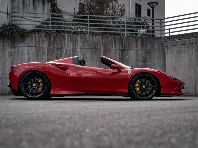 FERRARI F8 Spider, Essence, Occasion / Utilisé, Automatique