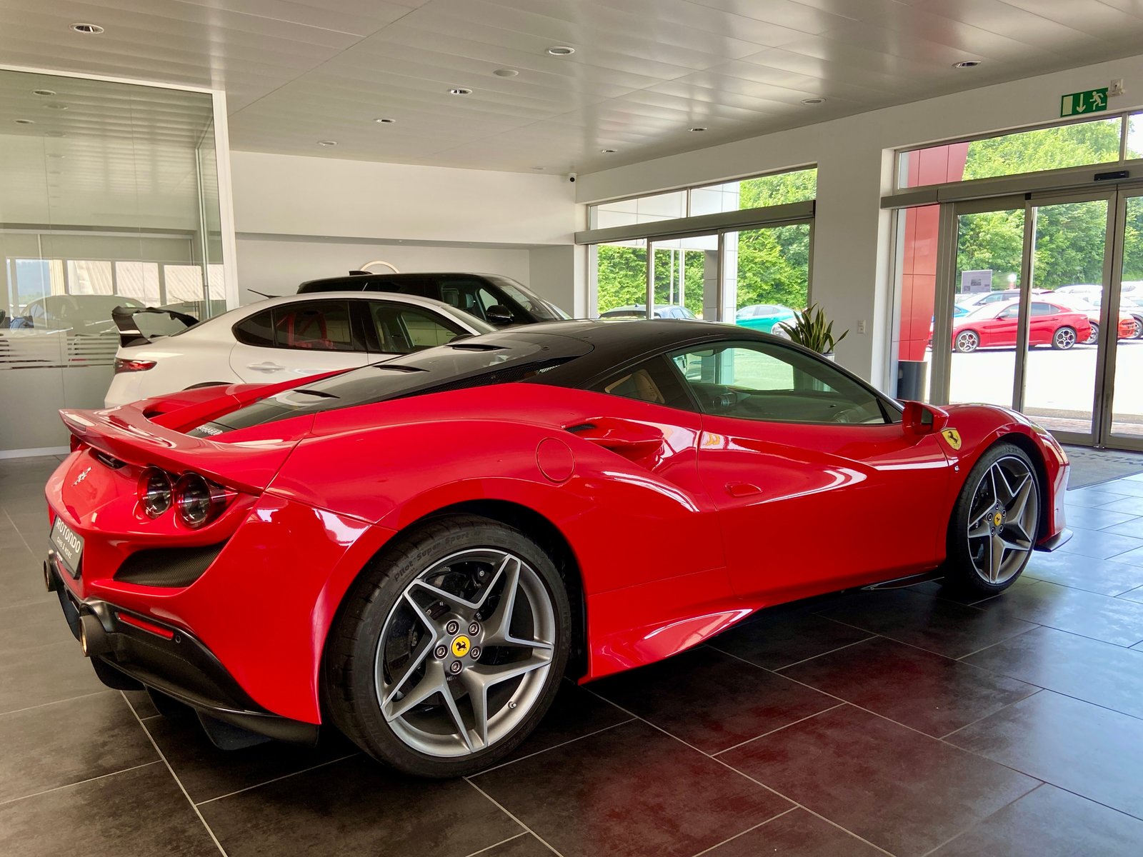 FERRARI F8 Tributo, Benzina, Occasioni / Usate, Automatico - 4
