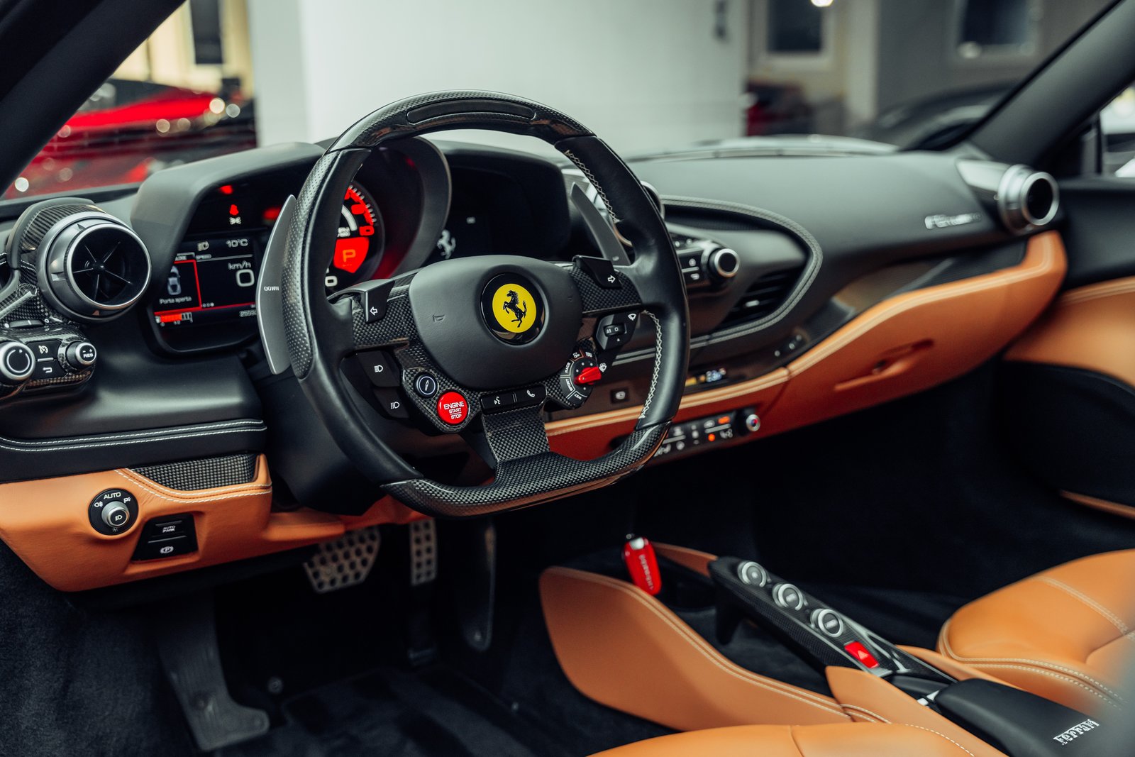 FERRARI F8 Tributo, Essence, Occasion / Utilisé, Automatique - 5