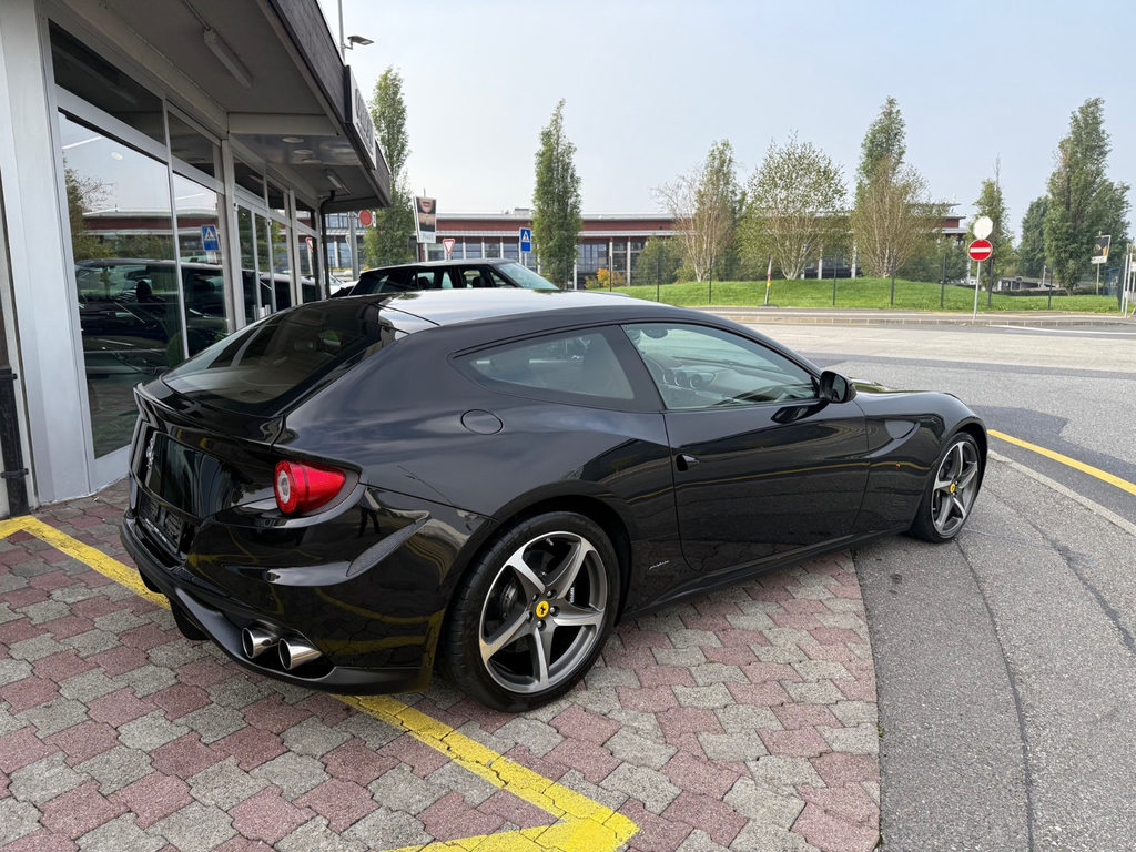 FERRARI FF 6.3, Essence, Occasion / Utilisé, Automatique - 5