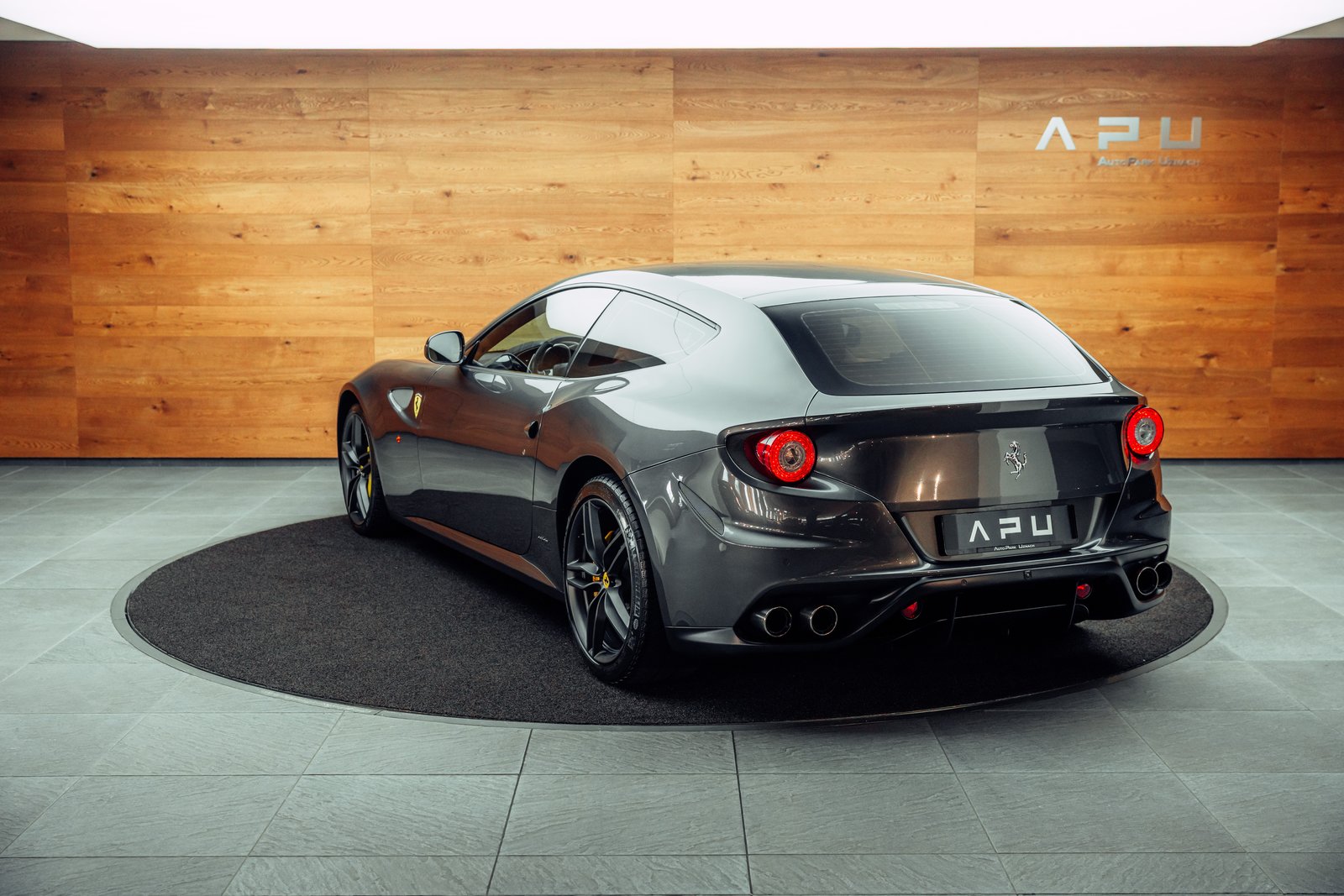 FERRARI FF, Essence, Occasion / Utilisé, Automatique - 3