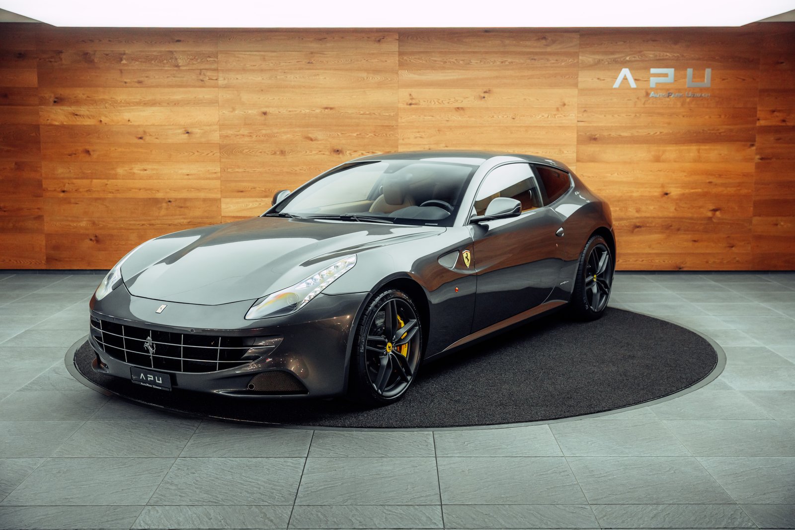 FERRARI FF, Essence, Occasion / Utilisé, Automatique - 4