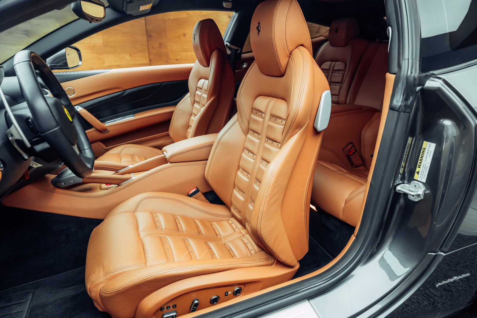 FERRARI FF, Essence, Occasion / Utilisé, Automatique - 6