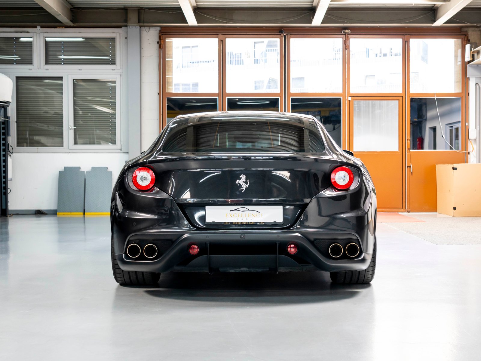 FERRARI FF, Petrol, Second hand / Used, Automatic - 5