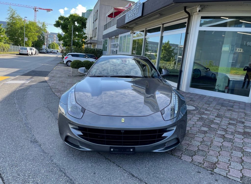 FERRARI FF 6.3, Petrol, Second hand / Used, Automatic - 3