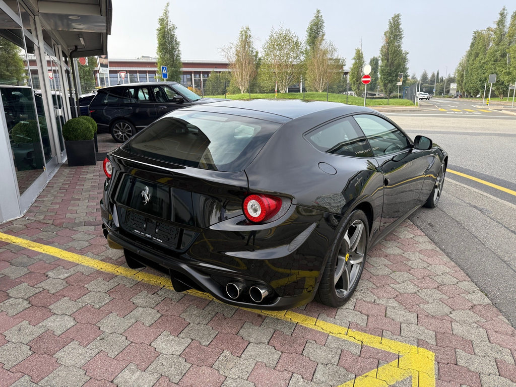 FERRARI FF 6.3, Benzin, Occasion / Gebraucht, Automat - 6