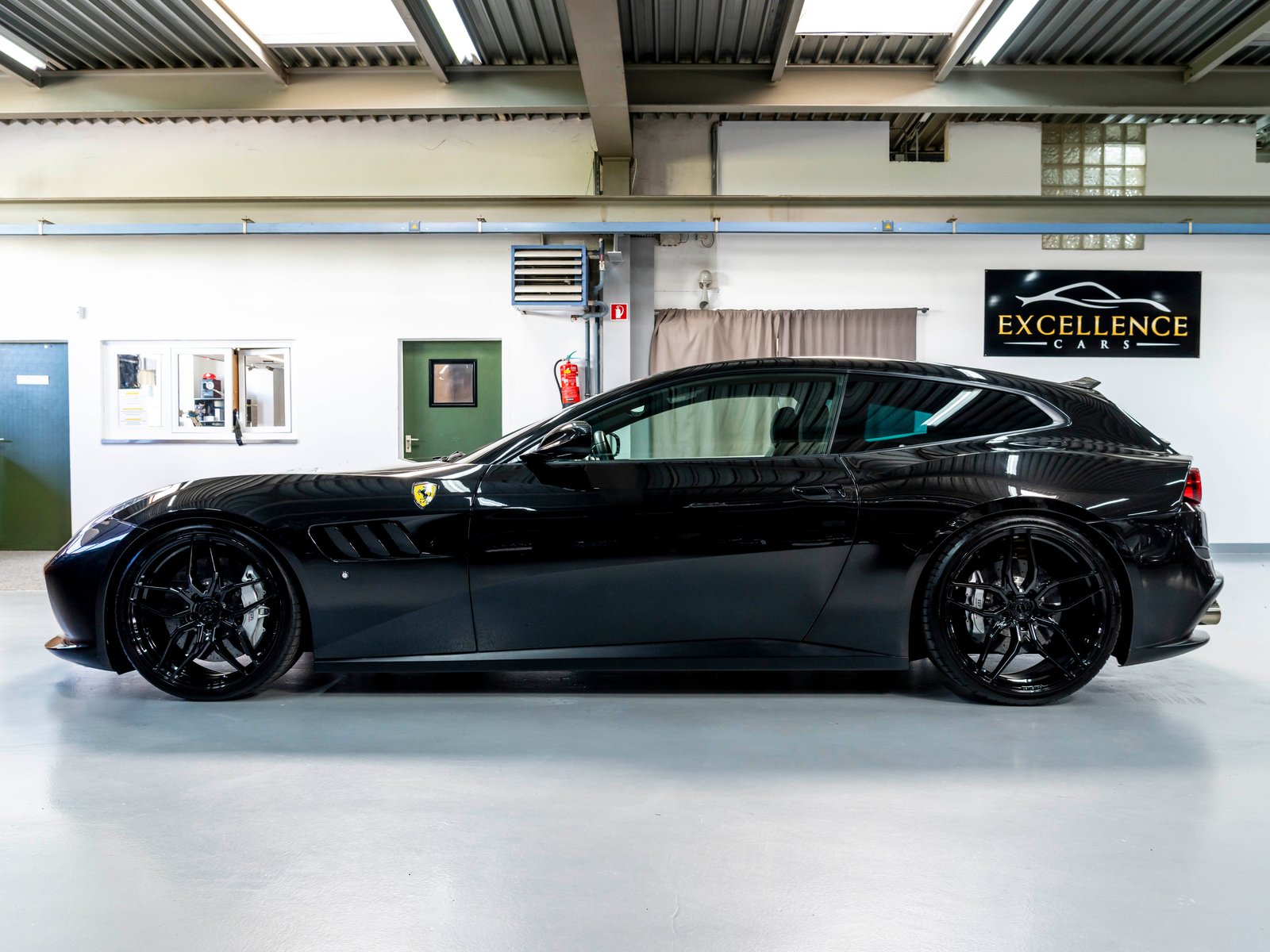 FERRARI GTC 4 Lusso, Petrol, Second hand / Used, Automatic - 7