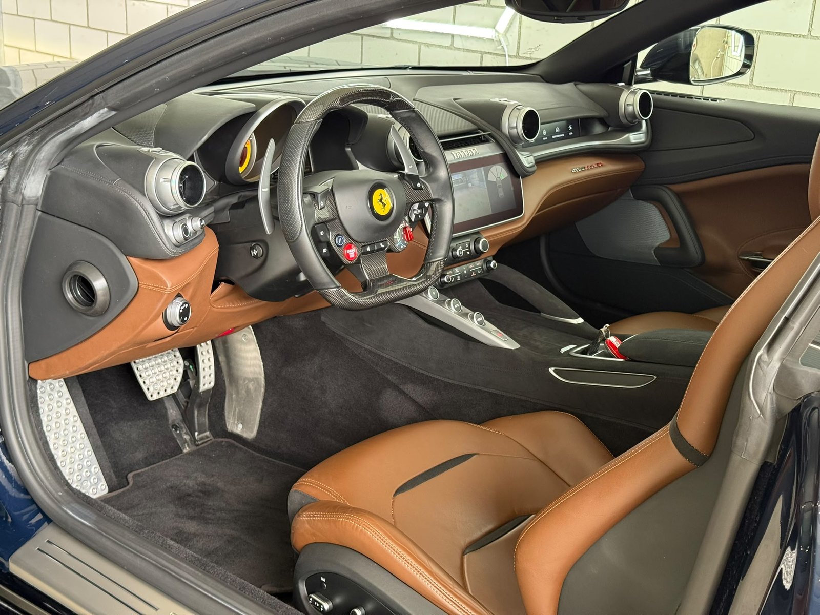 FERRARI GTC 4 Lusso, Essence, Occasion / Utilisé, Automatique - 5