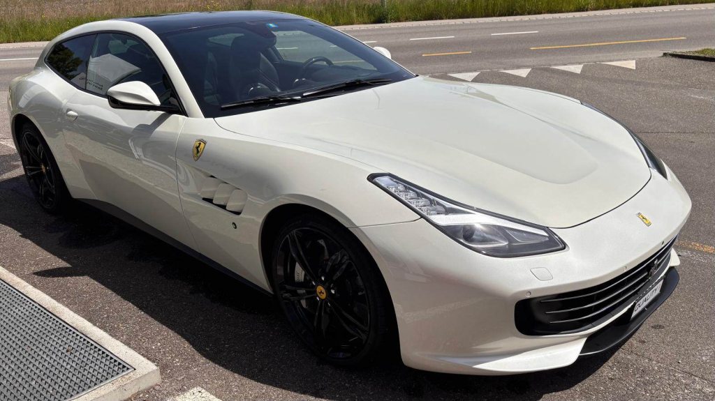 FERRARI GTC 6.3, Benzin, Occasion / Gebraucht, Automatik - 3