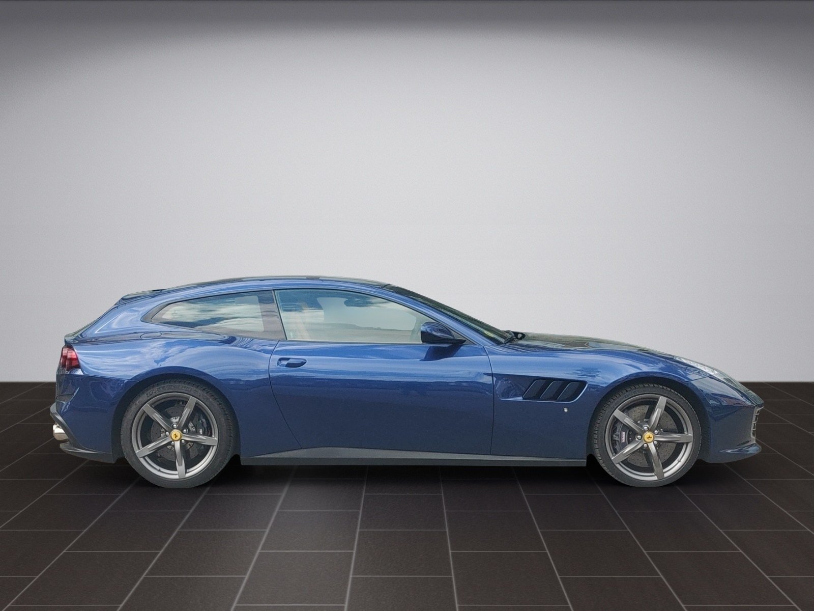 FERRARI GTC4 Lusso T 3.9 Turbo, Petrol, Second hand / Used, Automatic - 2