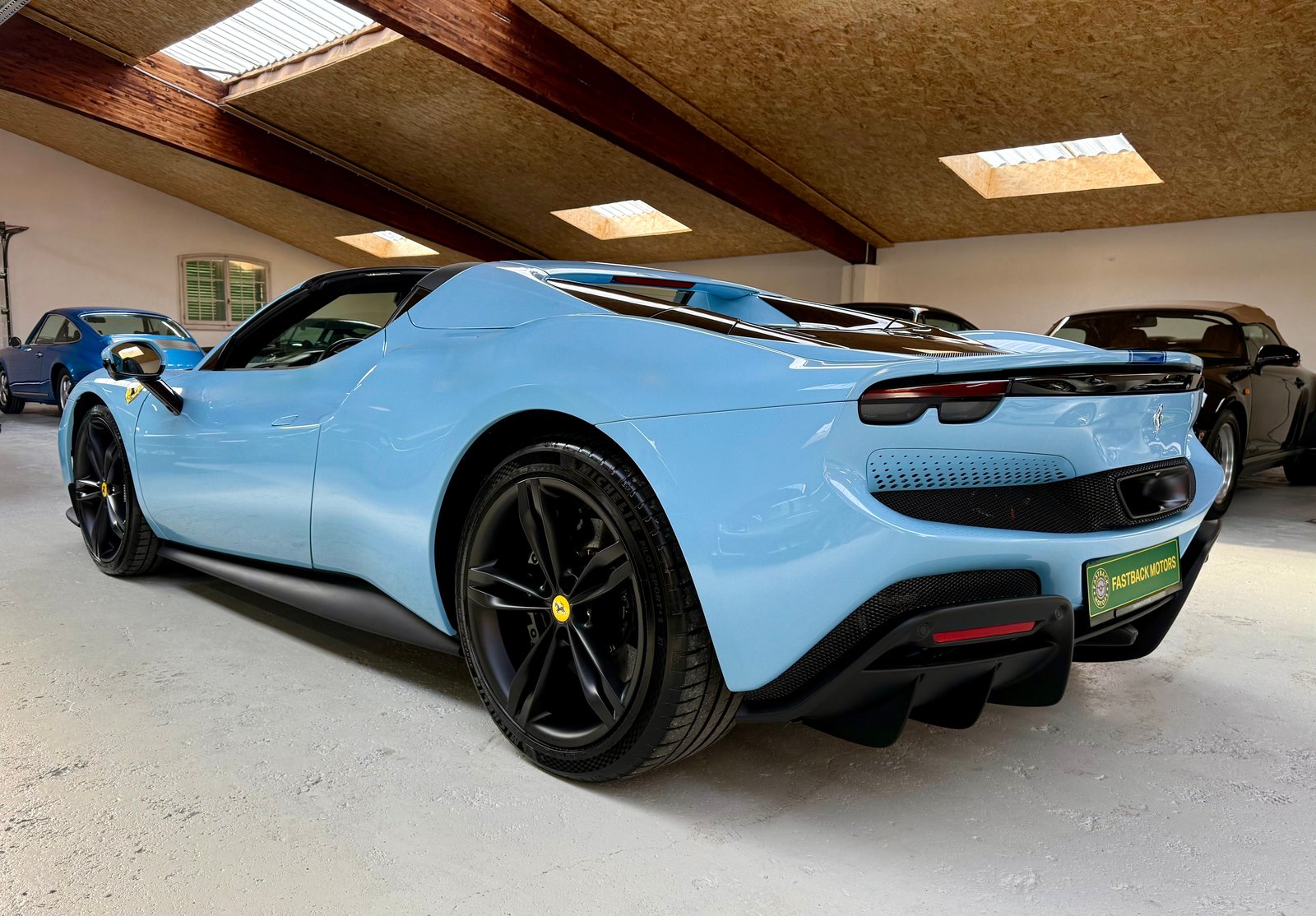 FERRARI GTS, Voll-Hybrid Benzin/Elektro, Occasion / Gebraucht, Automatik - 4