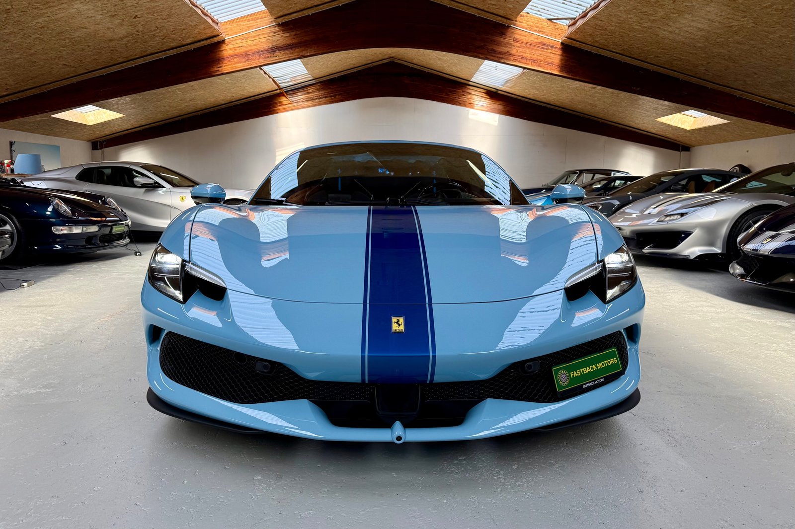 FERRARI GTS, Voll-Hybrid Benzin/Elektro, Occasion / Gebraucht, Automatik - 5