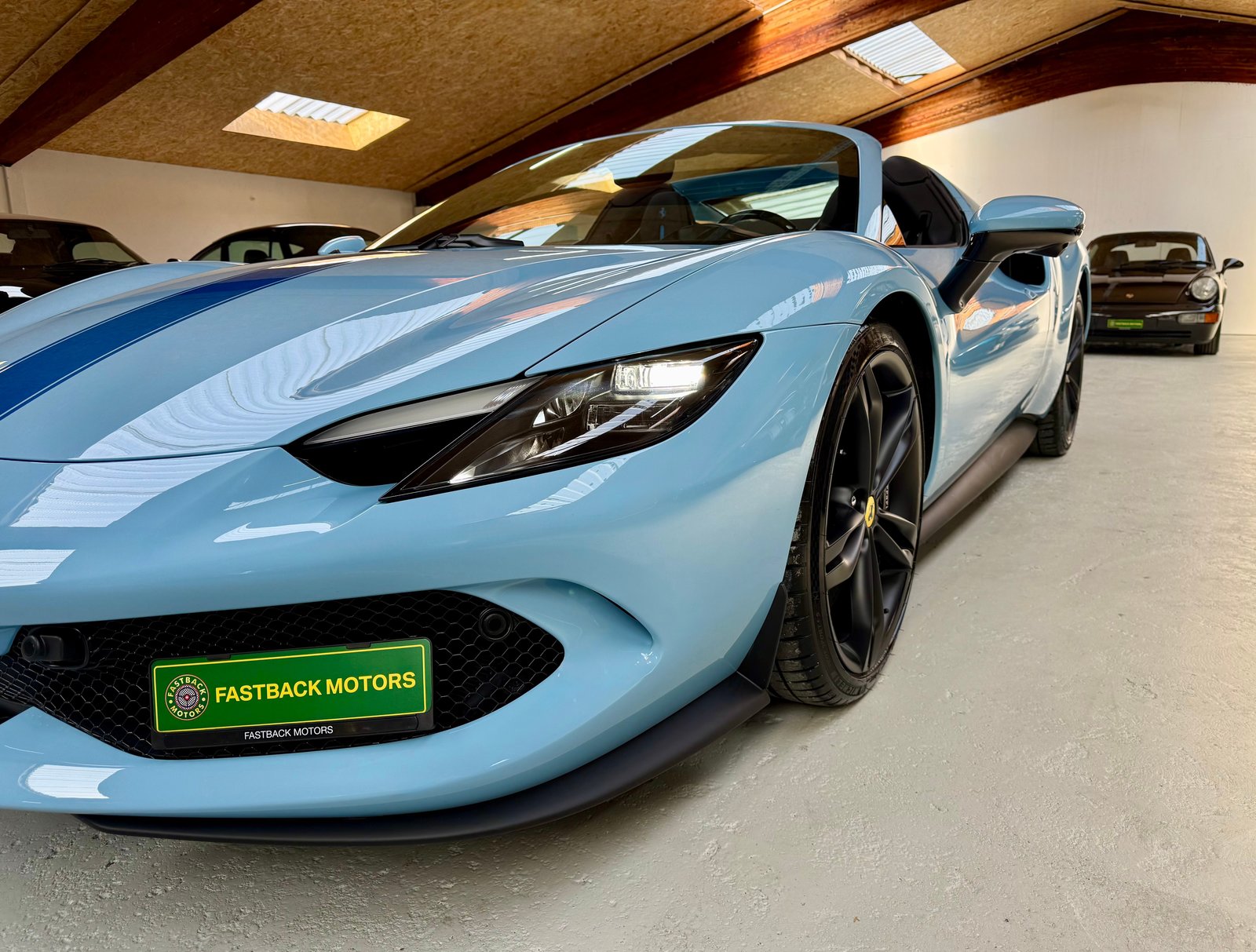 FERRARI GTS, Voll-Hybrid Benzin/Elektro, Occasion / Gebraucht, Automatik - 6