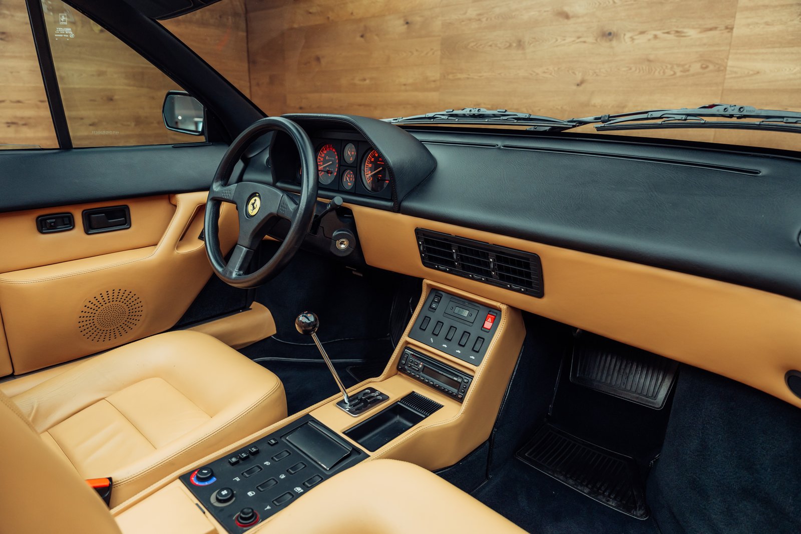 FERRARI Mondial 3.4 T Cabriolet, Petrol, Second hand / Used, Manual - 5