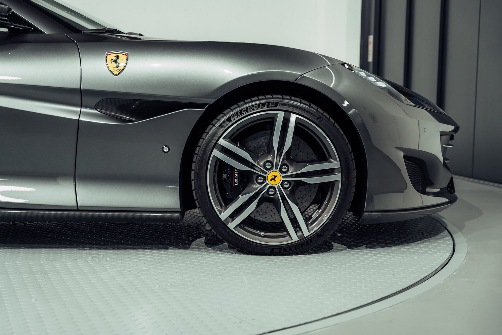 FERRARI Portofino 3.9 V8 T, Benzin, Occasion / Gebraucht, Automatik - 3