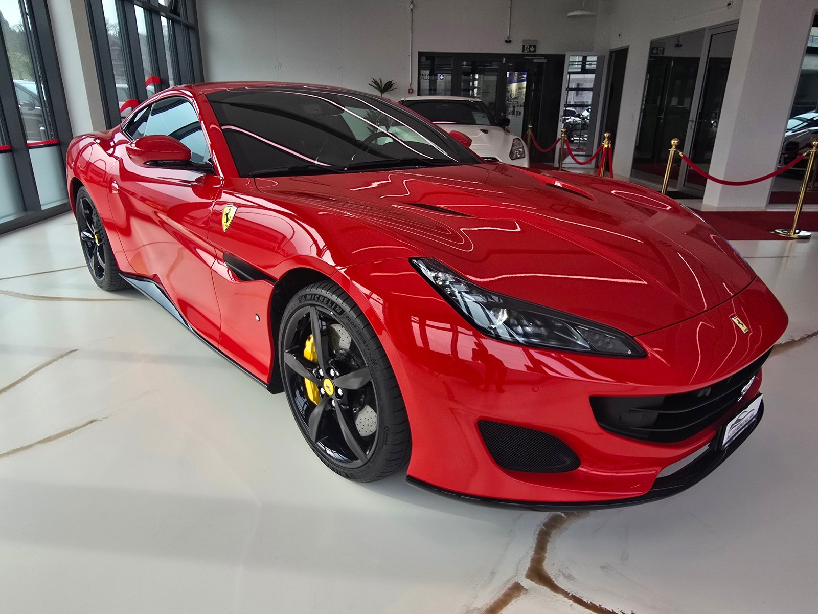 FERRARI Portofino 3.9 V8 T CH FZG mit 2Jahre Ferrari Garanti, Benzin, Occasion / Gebraucht, Automatik - 2