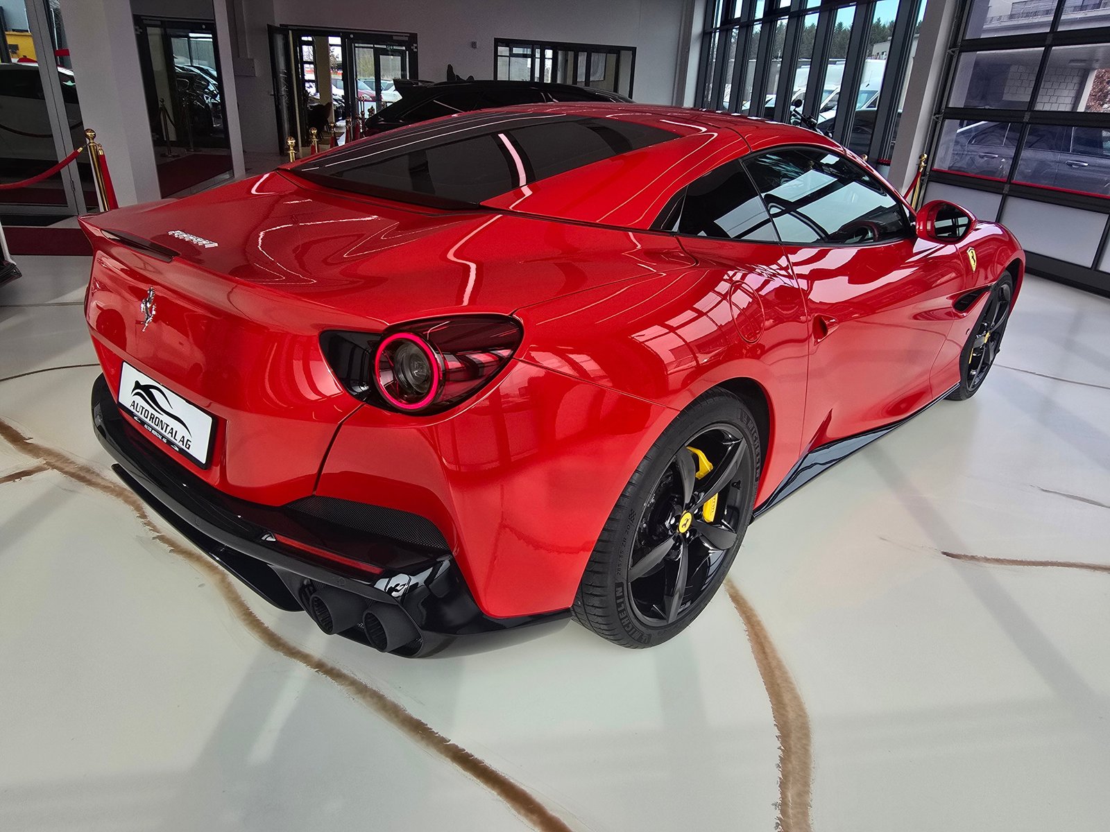 FERRARI Portofino 3.9 V8 T CH FZG mit 2Jahre Ferrari Garanti, Benzin, Occasion / Gebraucht, Automatik - 7