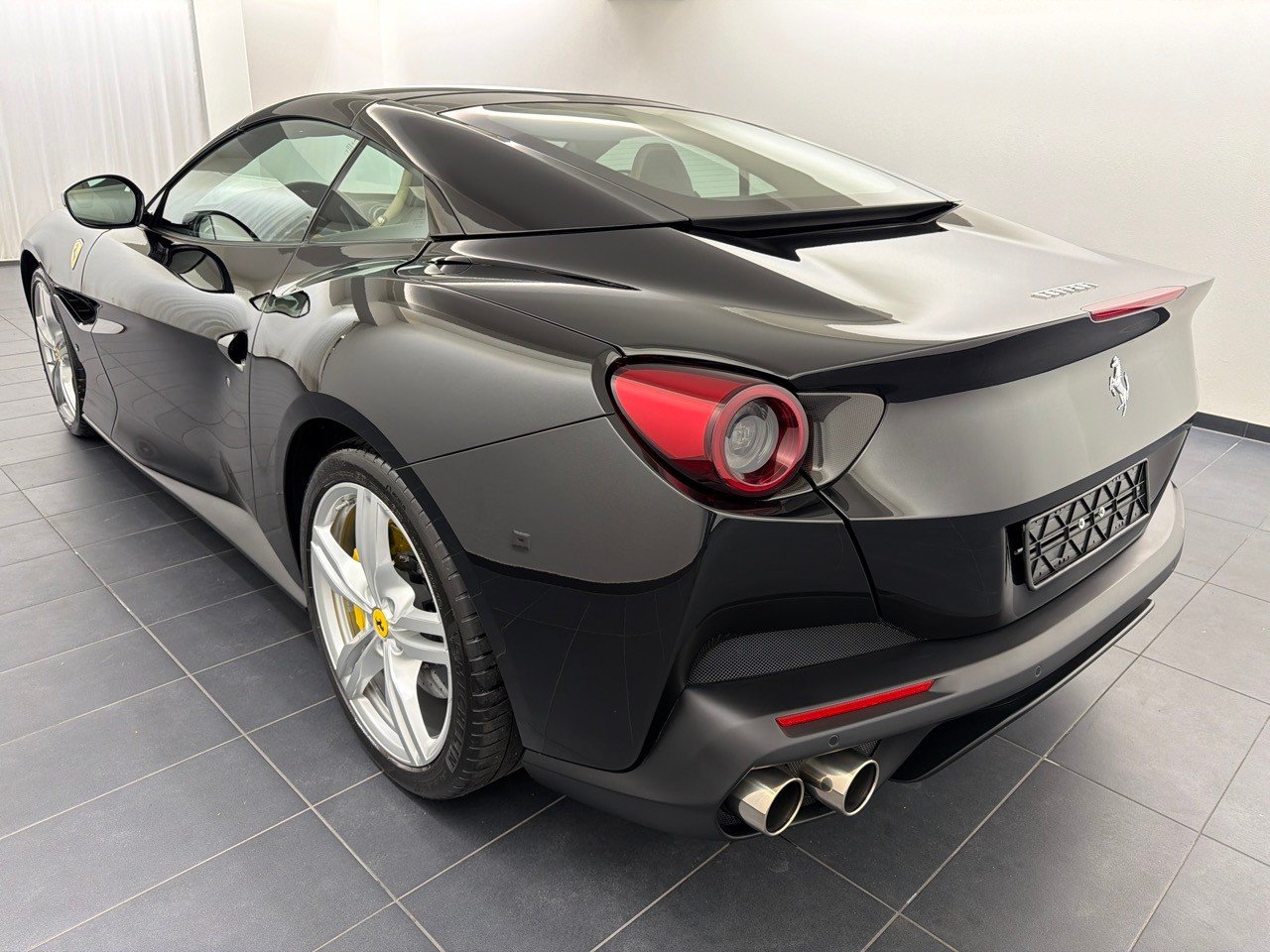 FERRARI Portofino 3.9 V8 T, Benzin, Occasion / Gebraucht, Automatik - 2