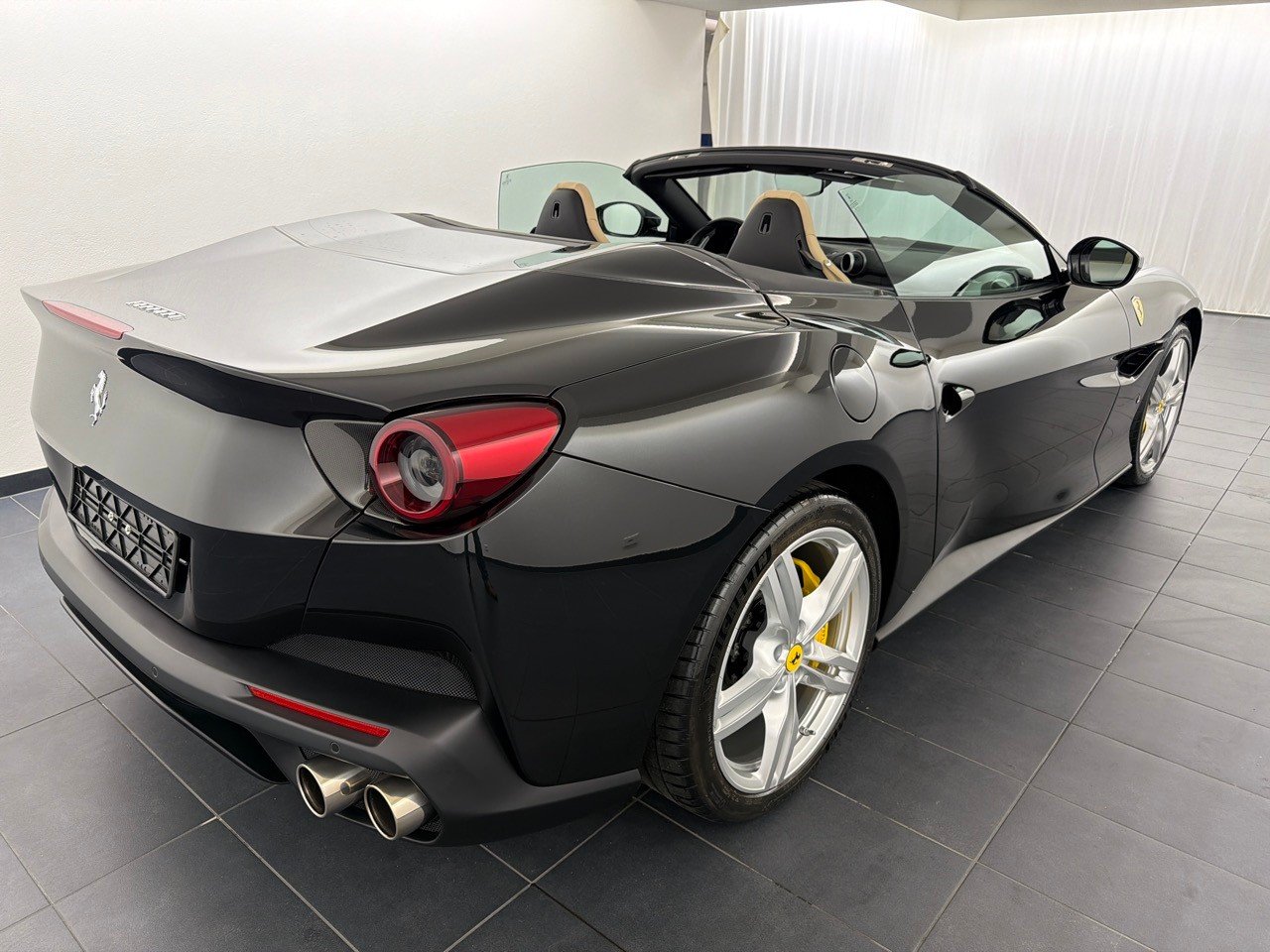 FERRARI Portofino 3.9 V8 T, Benzin, Occasion / Gebraucht, Automatik - 3
