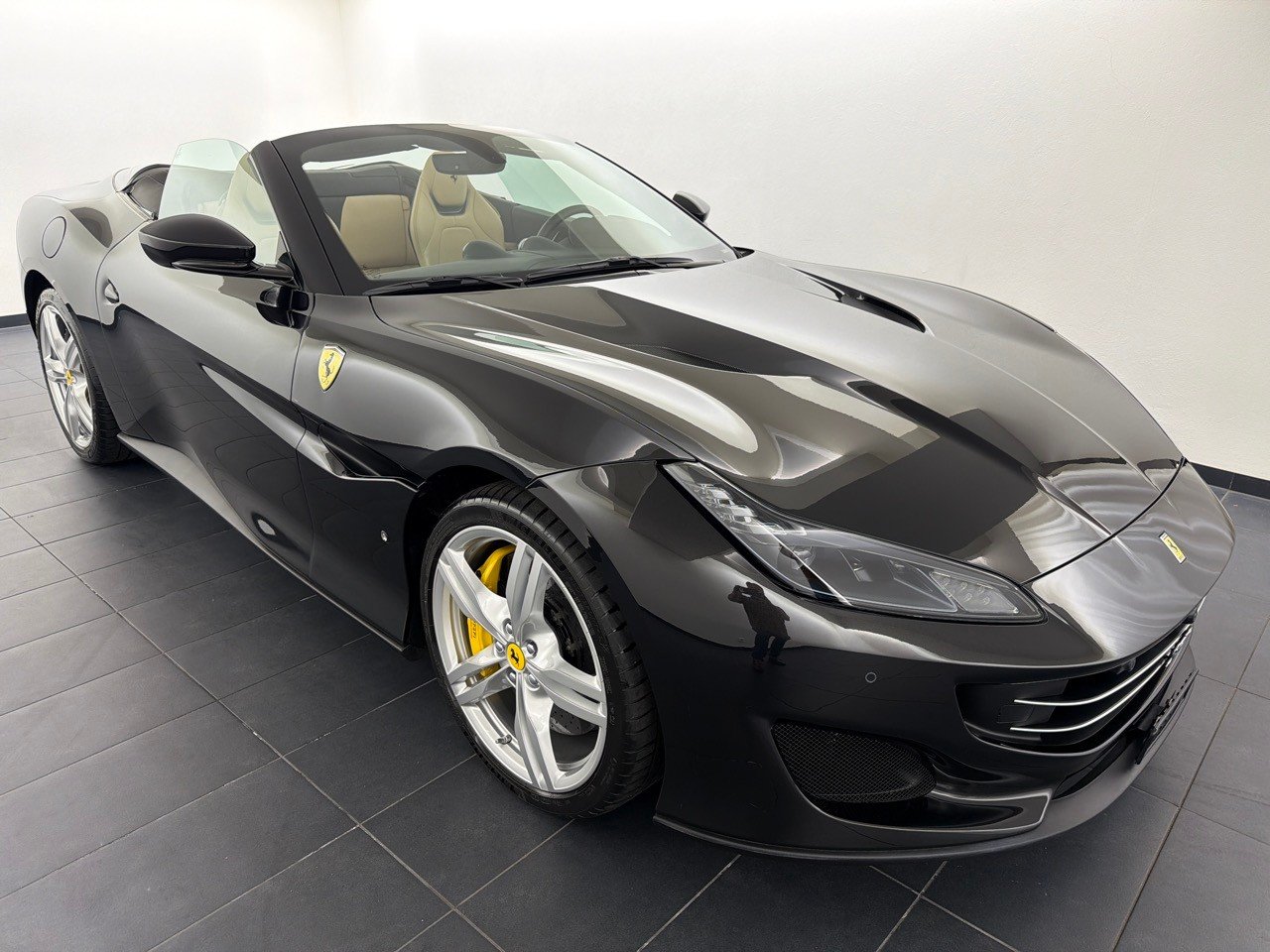FERRARI Portofino 3.9 V8 T, Benzin, Occasion / Gebraucht, Automatik - 4