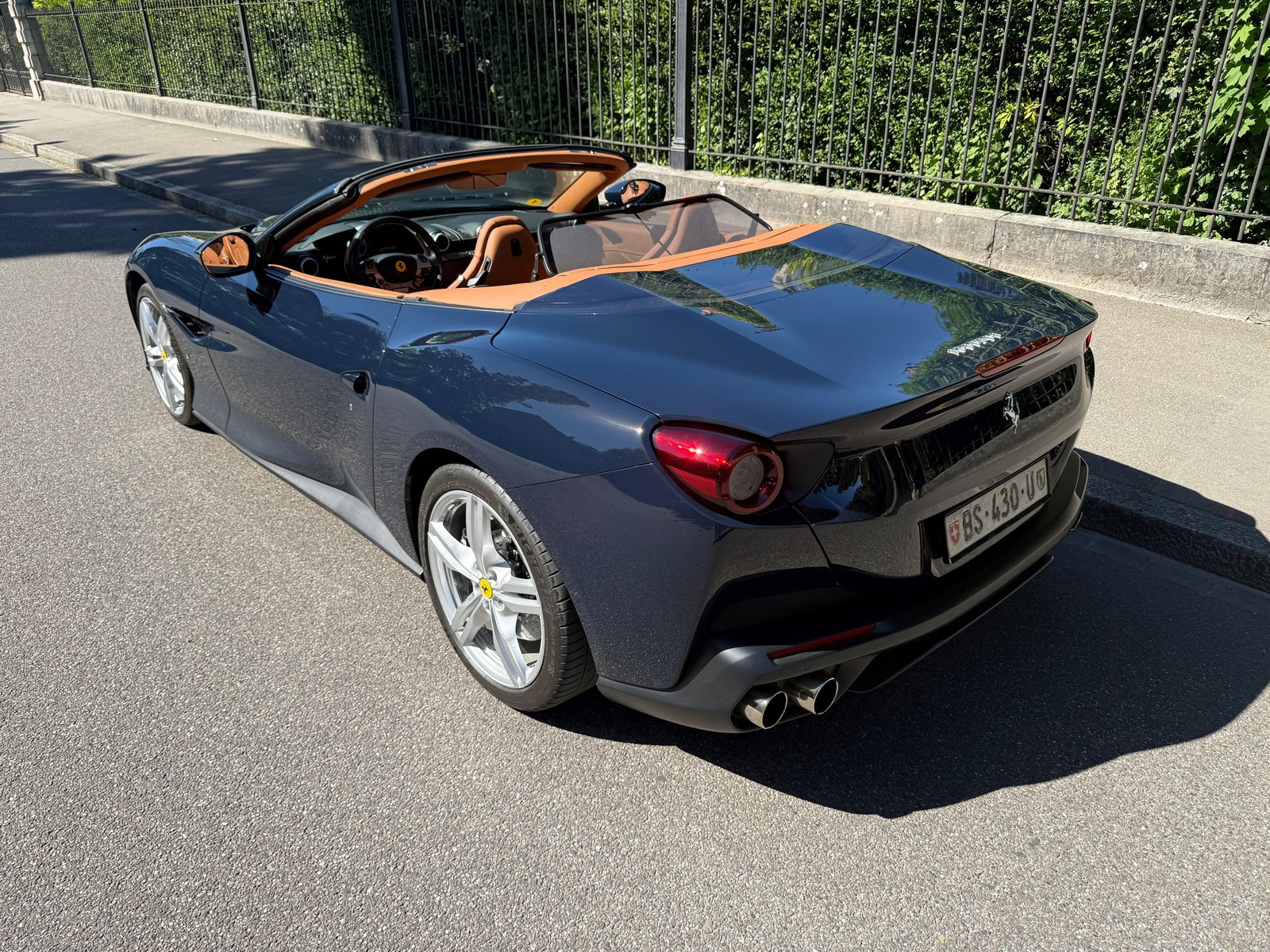 FERRARI Portofino 3.9 V8 T, Petrol, Second hand / Used, Automatic - 2
