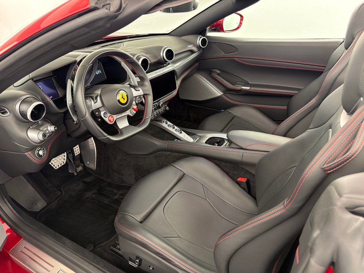 FERRARI Portofino M, Essence, Occasion / Utilisé, Automatique - 5