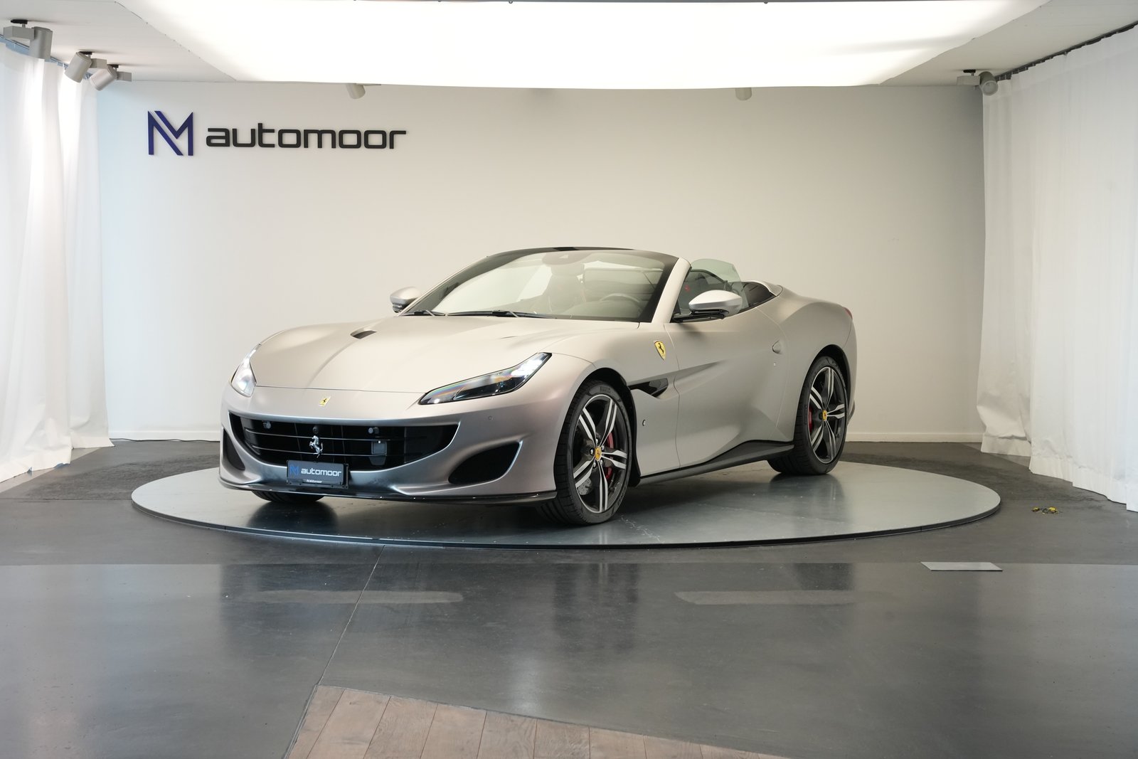 FERRARI Portofino 3.9 V8 T *Atelier* *Carbon* *Mattlackierun