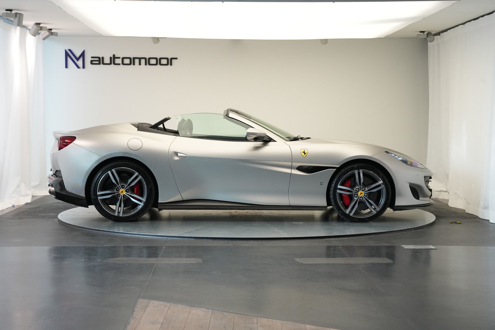FERRARI Portofino 3.9 V8 T *Atelier* *Carbon* *Mattlackierun, Essence, Occasion / Utilisé, Automatique - 4