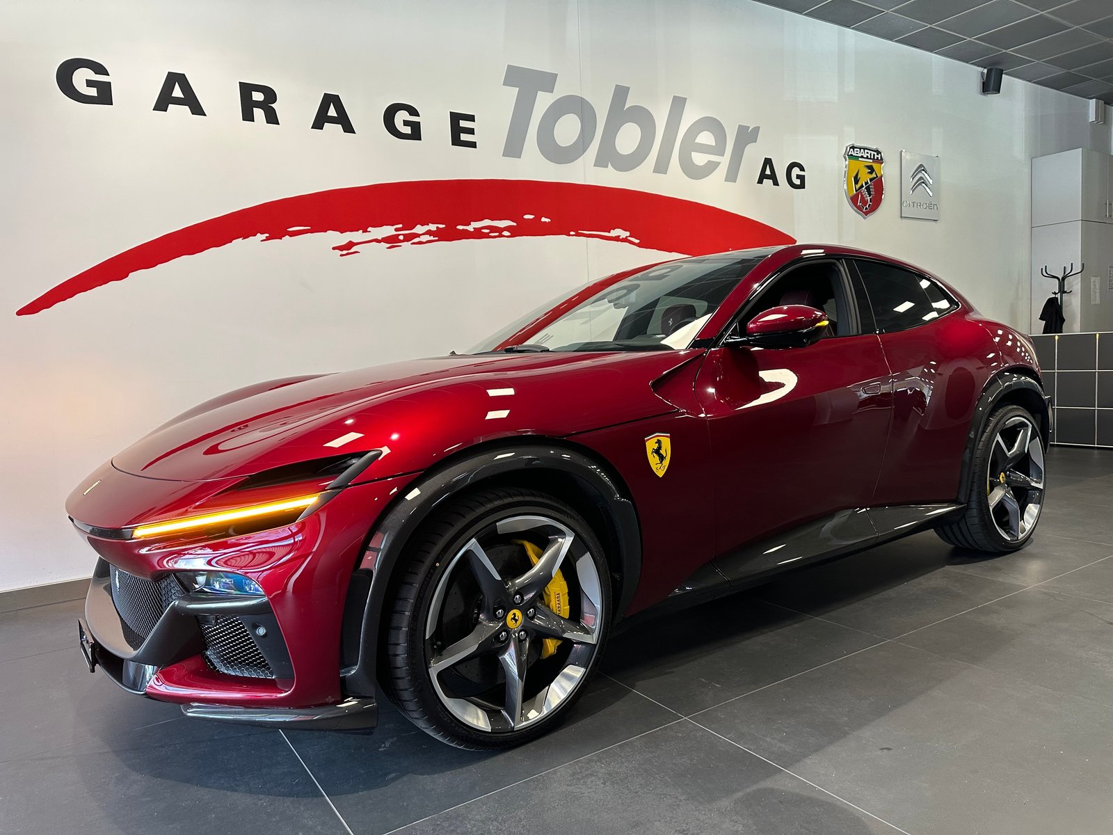 FERRARI Purosangue 6.5 V12 ATELIER