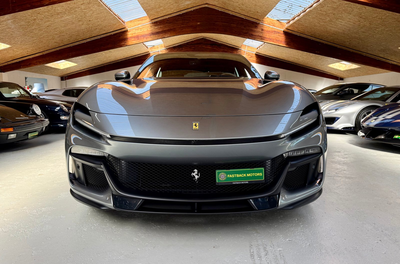 FERRARI Purosangue, Petrol, Second hand / Used, Automatic - 4