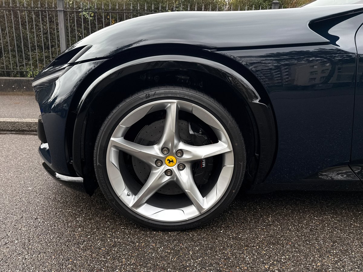 FERRARI PUROSANGUE, Essence, Occasion / Utilisé, Automatique - 4