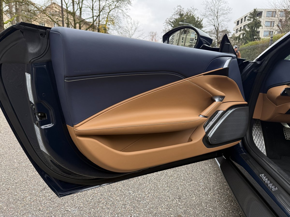 FERRARI Roma Spider, Essence, Occasion / Utilisé, Automatique - 5
