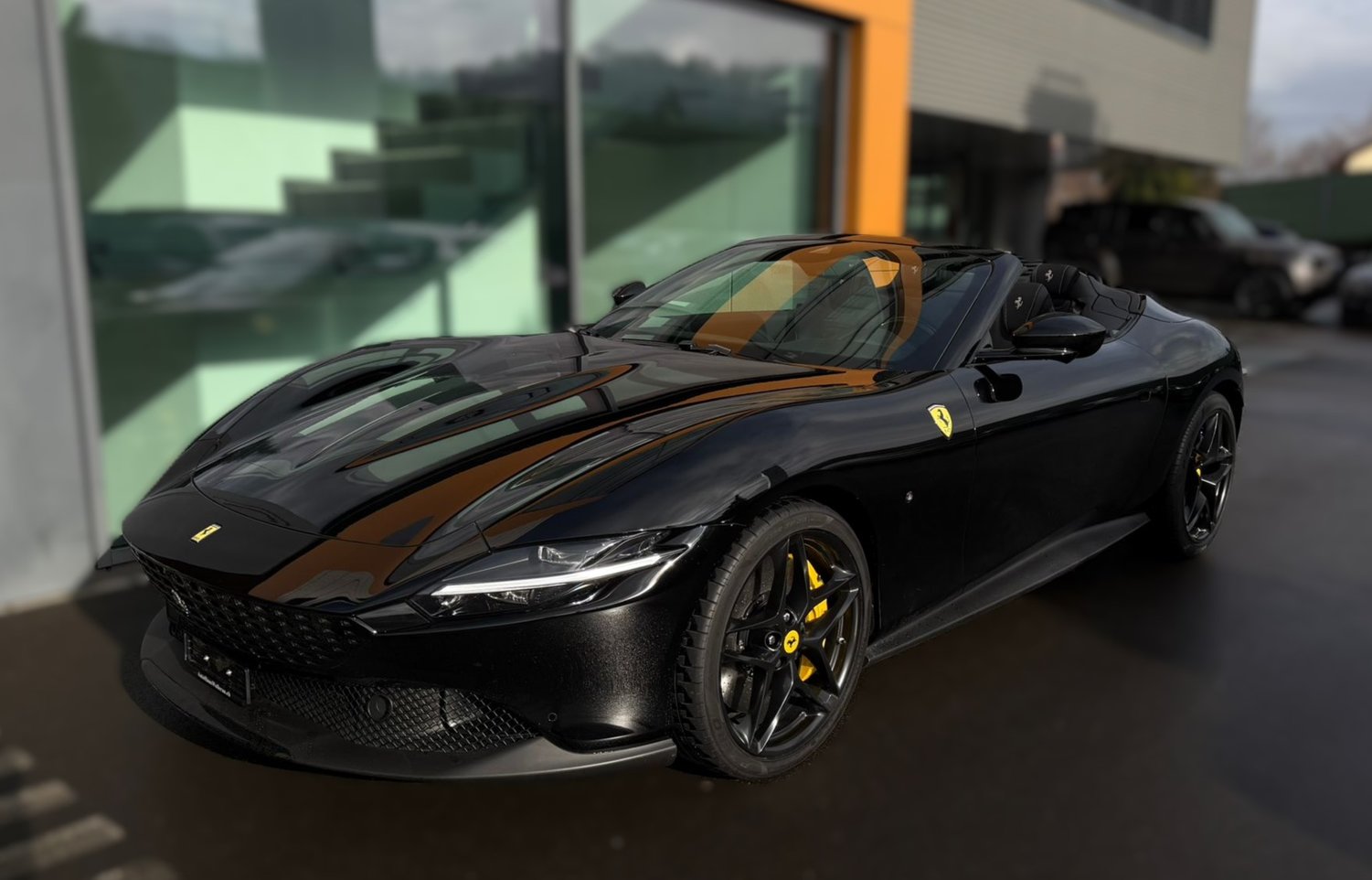 FERRARI Roma Spider 3.9 Turbo / CH Auslieferung