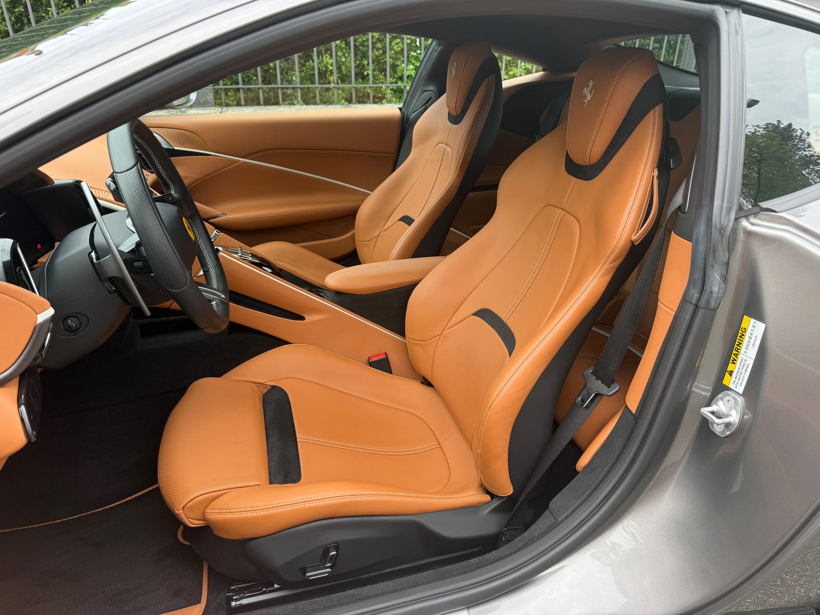 FERRARI Roma 3.9 V8 T, Essence, Occasion / Utilisé, Automatique - 6