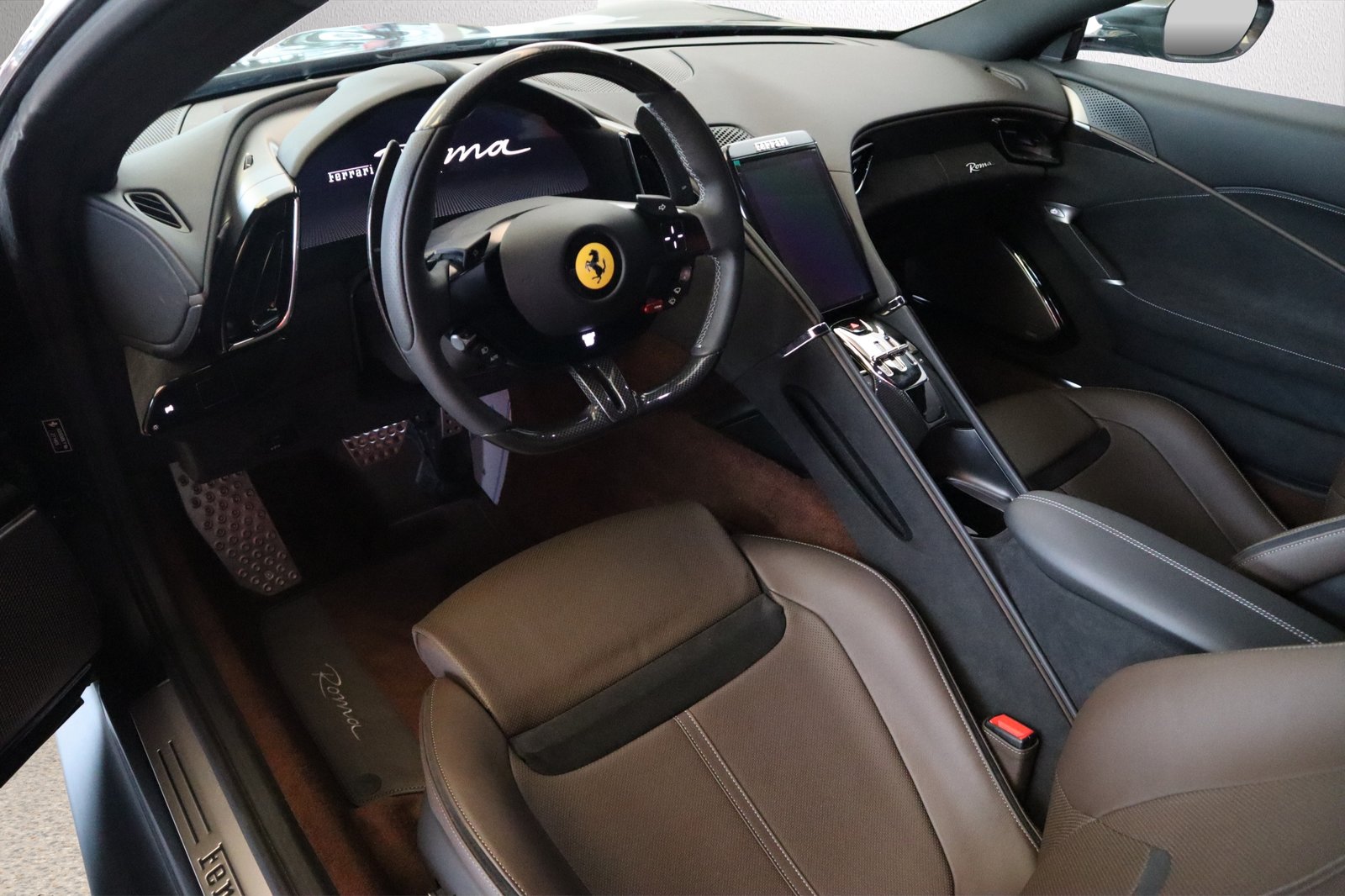 FERRARI Roma 3.9 V8 T, Essence, Occasion / Utilisé, Automatique - 3