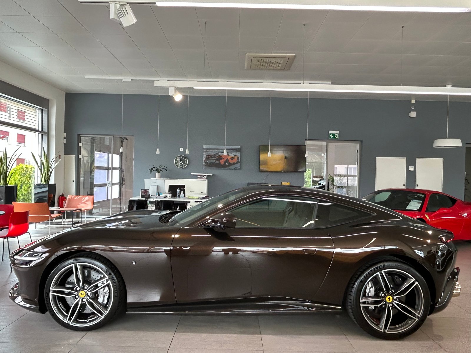 FERRARI Roma 3.9 V8 T, Petrol, Second hand / Used, Automatic - 4