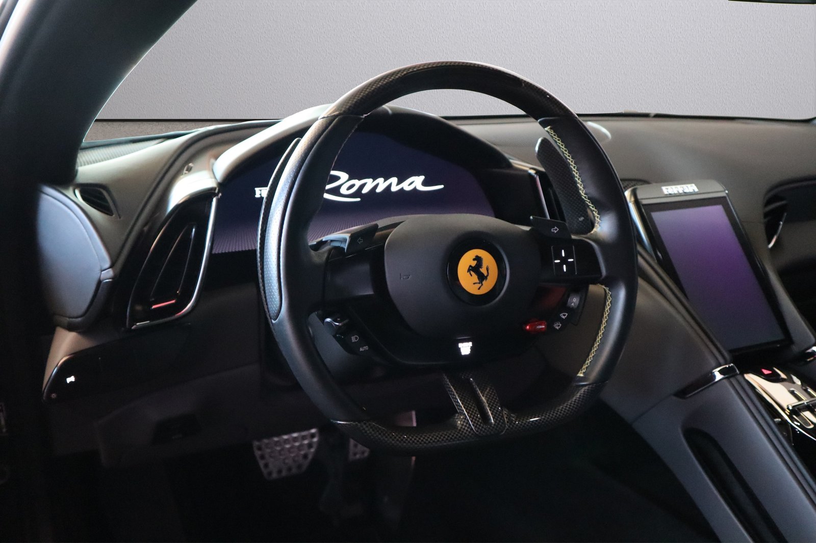FERRARI Roma 3.9 V8 T, Petrol, Second hand / Used, Automatic - 3