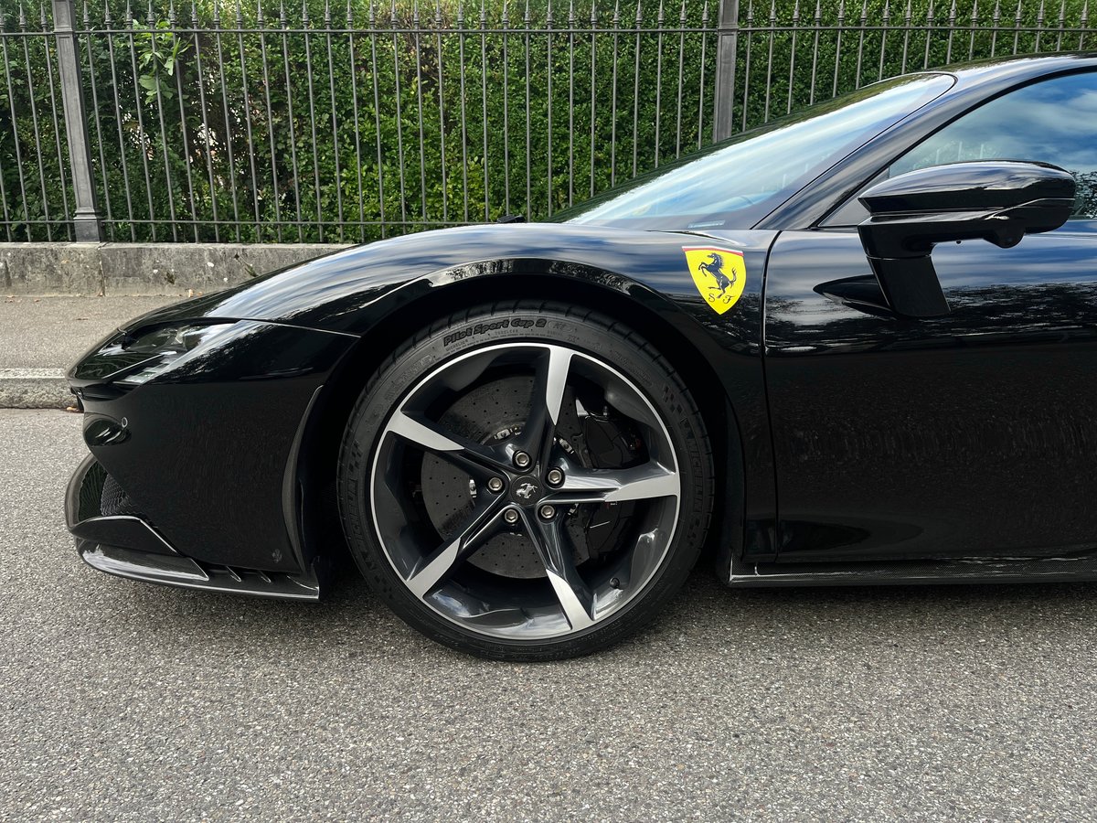 FERRARI SF90 Stradale "Assetto Fiorano", Hybride Rechargeable Essence/Électricité, Occasion / Utilisé, Automatique - 4