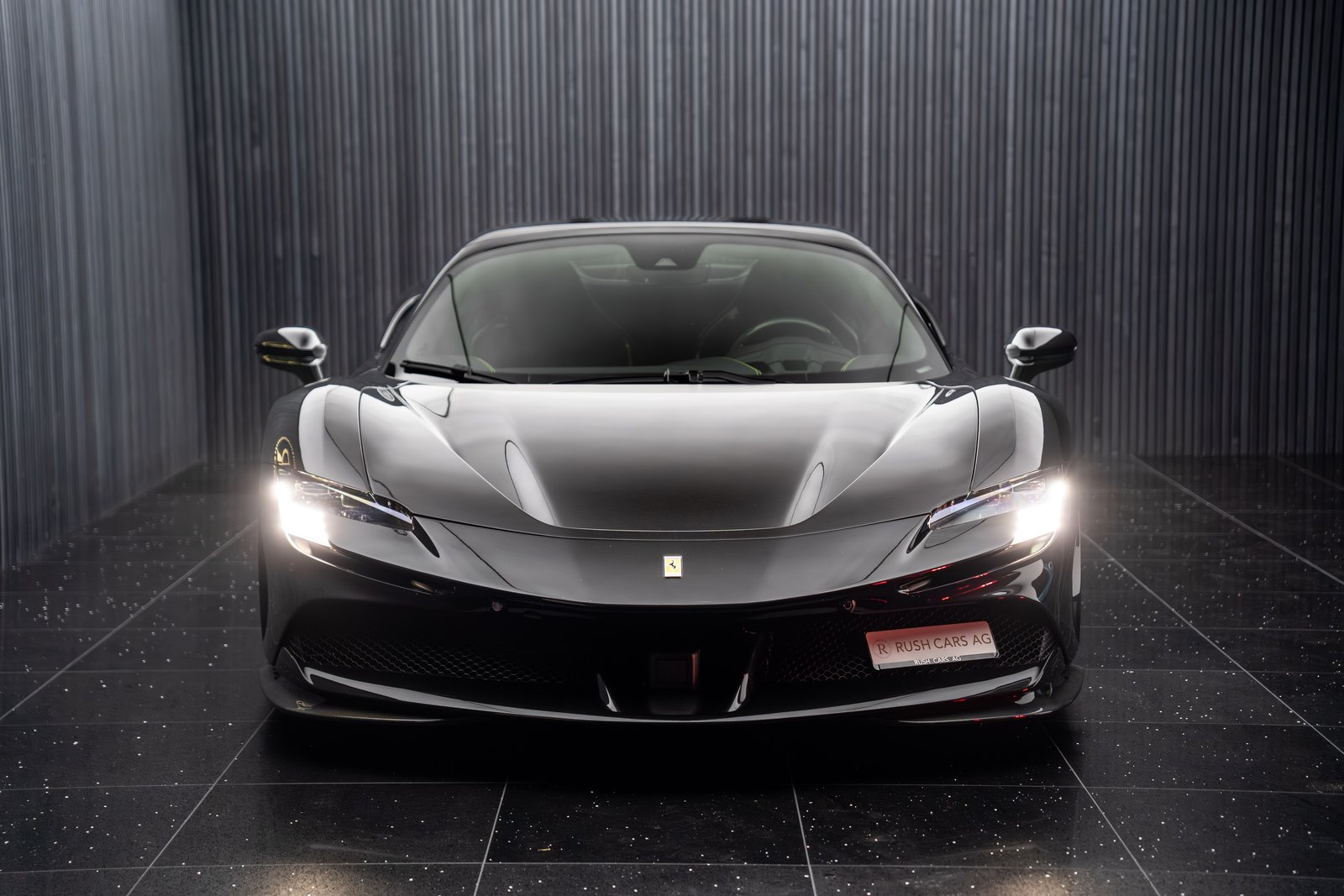 FERRARI SF90 Spider NOVITEC, Plug-in-Hybrid Benzina/Elettrica, Occasioni / Usate, Automatico - 2