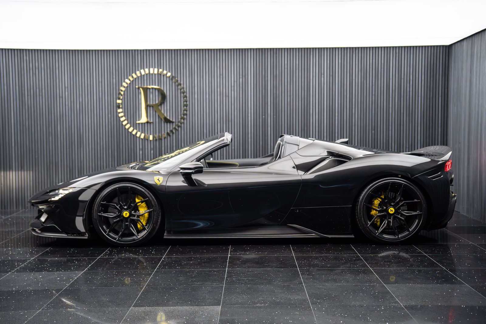 FERRARI SF90 Spider NOVITEC, Plug-in-Hybrid Benzina/Elettrica, Occasioni / Usate, Automatico - 3