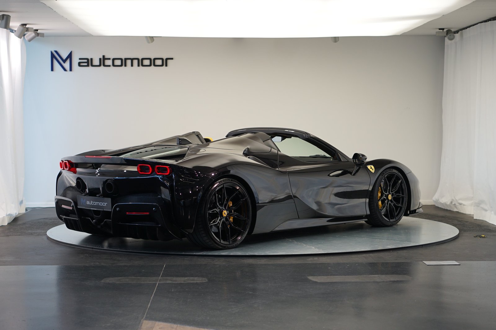 FERRARI SF90 Spider *Novitec* *Daytona* *Carbon* *Nero Dayto, Plug-in-Hybrid Benzina/Elettrica, Occasioni / Usate, Automatico - 5