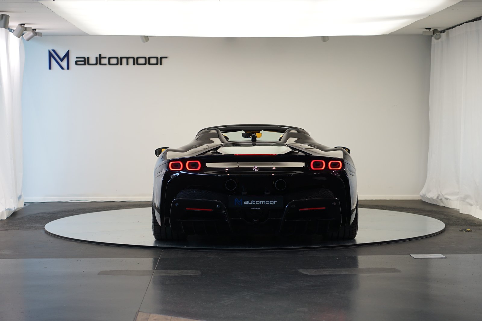 FERRARI SF90 Spider *Novitec* *Daytona* *Carbon* *Nero Dayto, Plug-in-Hybrid Benzina/Elettrica, Occasioni / Usate, Automatico - 6