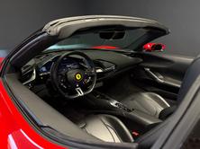 FERRARI SF90 Spider, Plug-in-Hybrid Benzin/Elektro, Occasion / Gebraucht, Automatik - 6