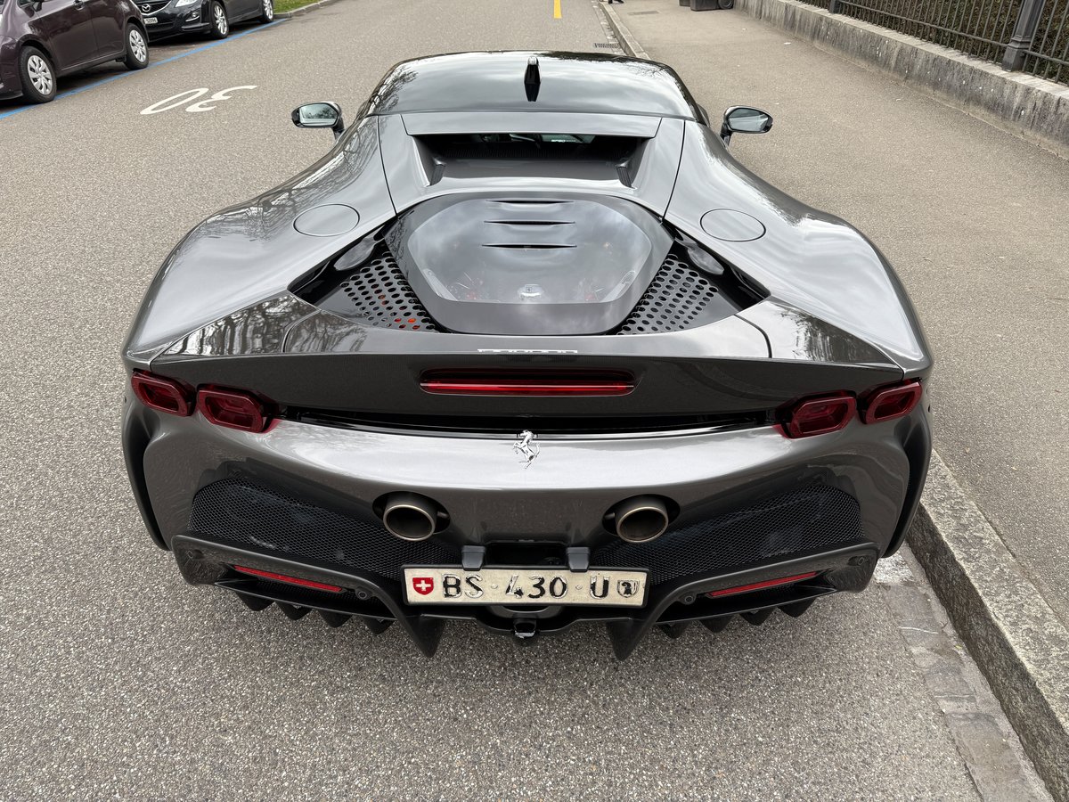 FERRARI SF90 Stradale, Hybride Rechargeable Essence/Électricité, Occasion / Utilisé, Automatique - 4